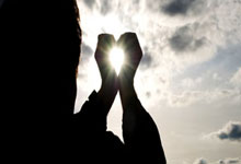 开户买股票用是软件:股票配资是什么意思-外交部：中国对俄罗斯持普通护照人员试行免签政策